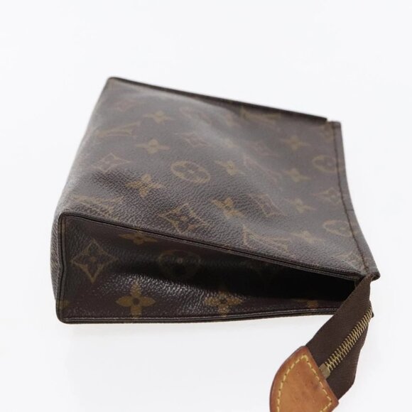 LOUIS VUITTON Monogram Poche Toilette 19 Pouch M47544 LV Auth 94101 - Picture 6 of 16